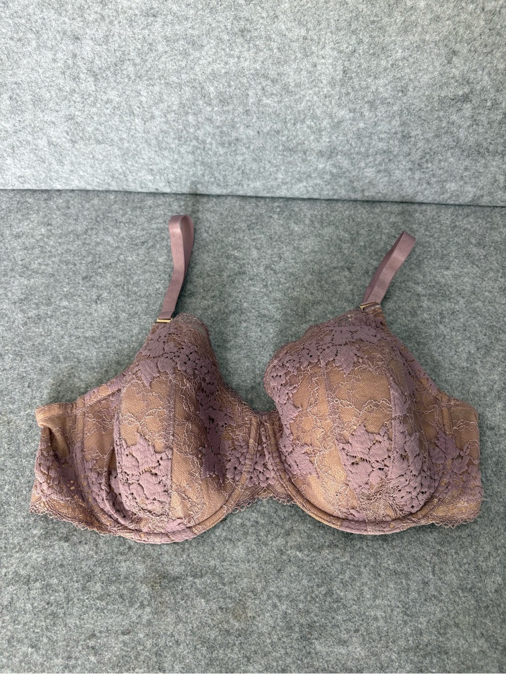 Third love 24/7 lace contour plunge bra 38E mauve and nude